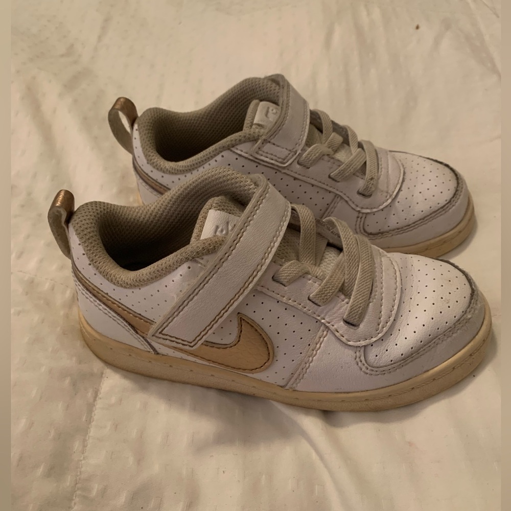 Nike metallic Girls Shoes - Court Borough - Picture 4 of 5